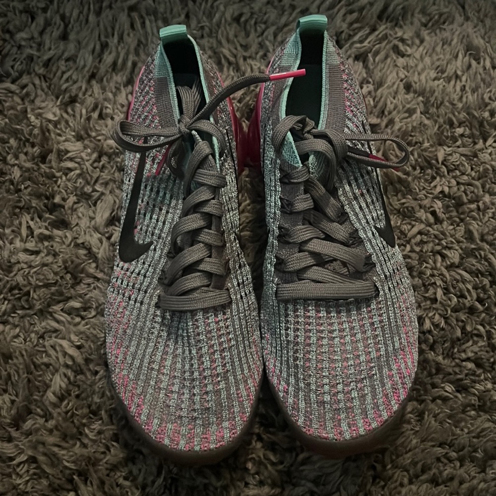 Cute women’s Nike Vapormax